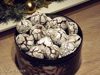 chocolate-crinkles.jpg